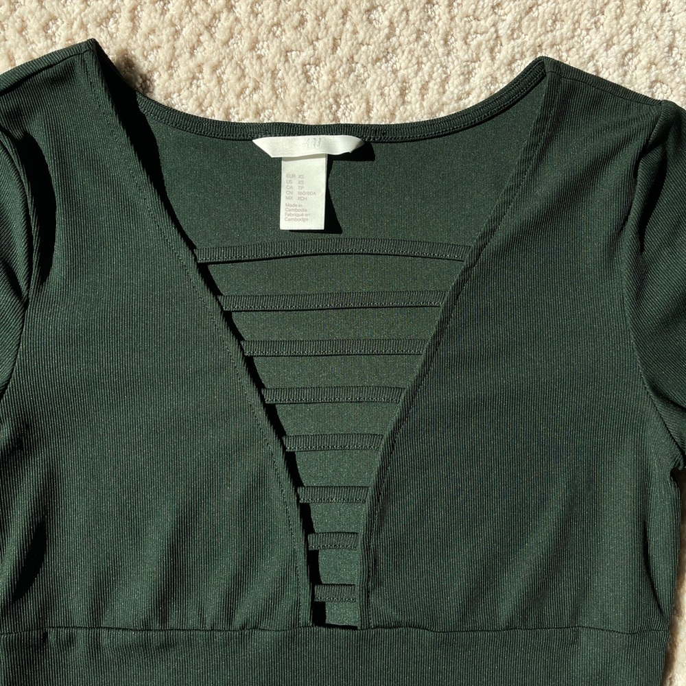 H&M Deep V Top - Picture 6 of 12